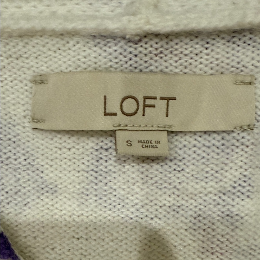 LOFT Women's V-Neck Sweater in Purple Floral - Picture 2 of 6